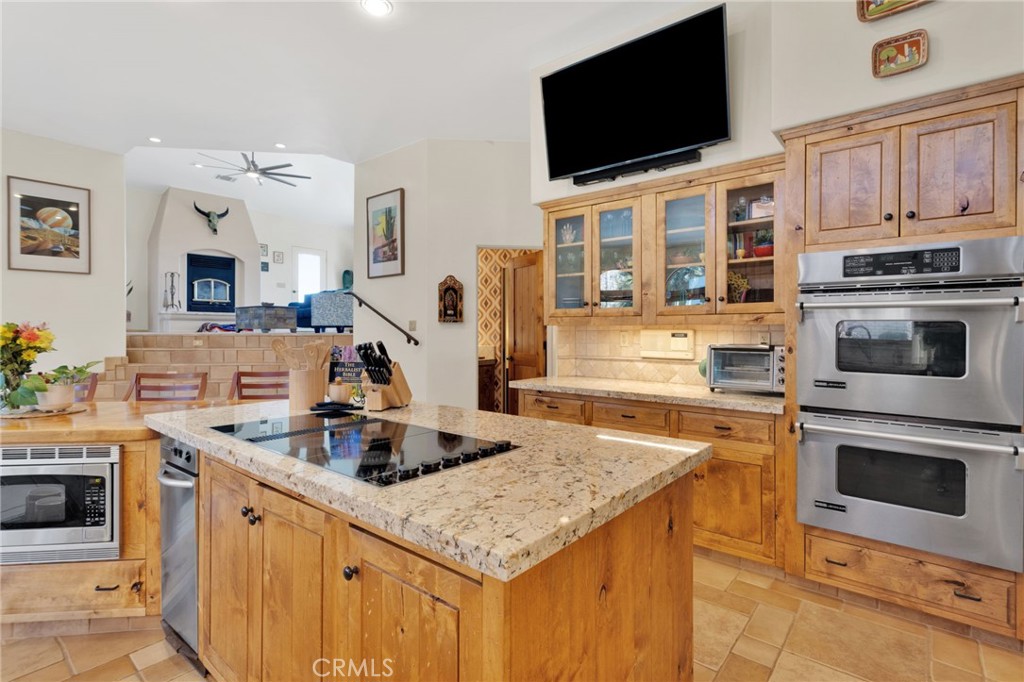 31024 Rabbit Springs Road Property Photo 11