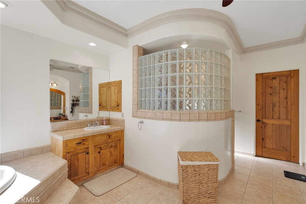 31024 Rabbit Springs Road Property Photo 37