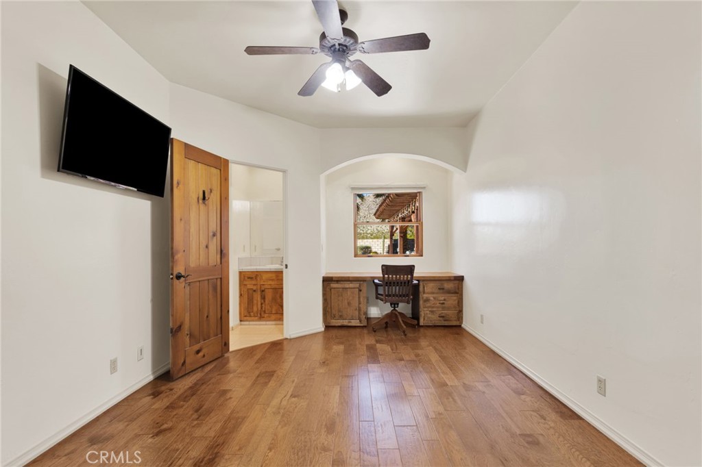 31024 Rabbit Springs Road Property Photo 44