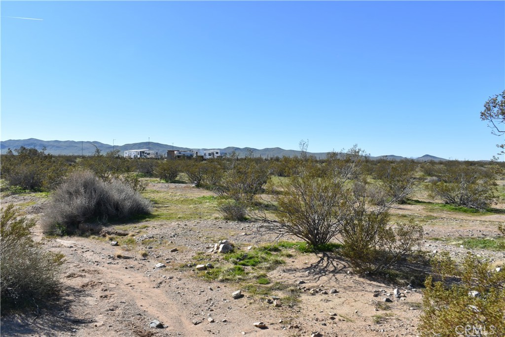 24 Frontier Property Photo 3