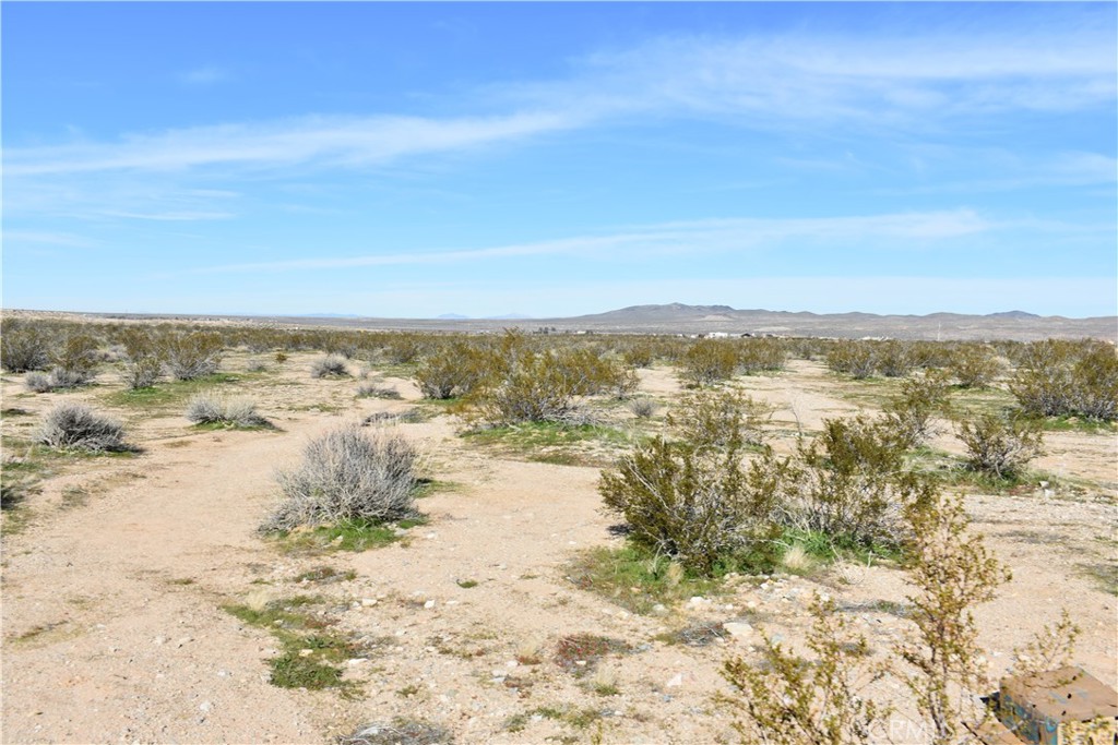 24 Frontier Property Photo 24