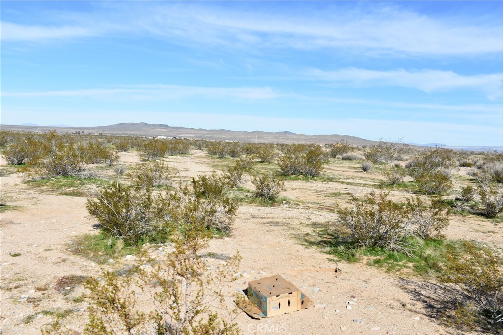 24 Frontier Property Photo 26