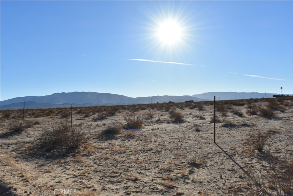 24 Frontier Property Photo 28
