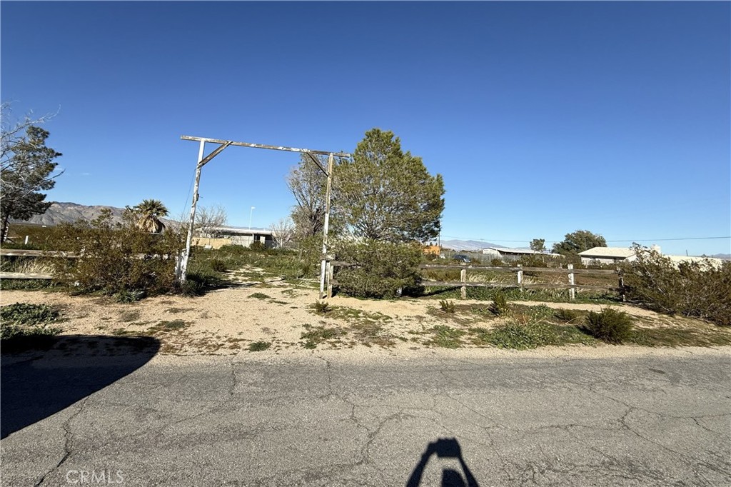 26200 Cheyenne Property Photo 4