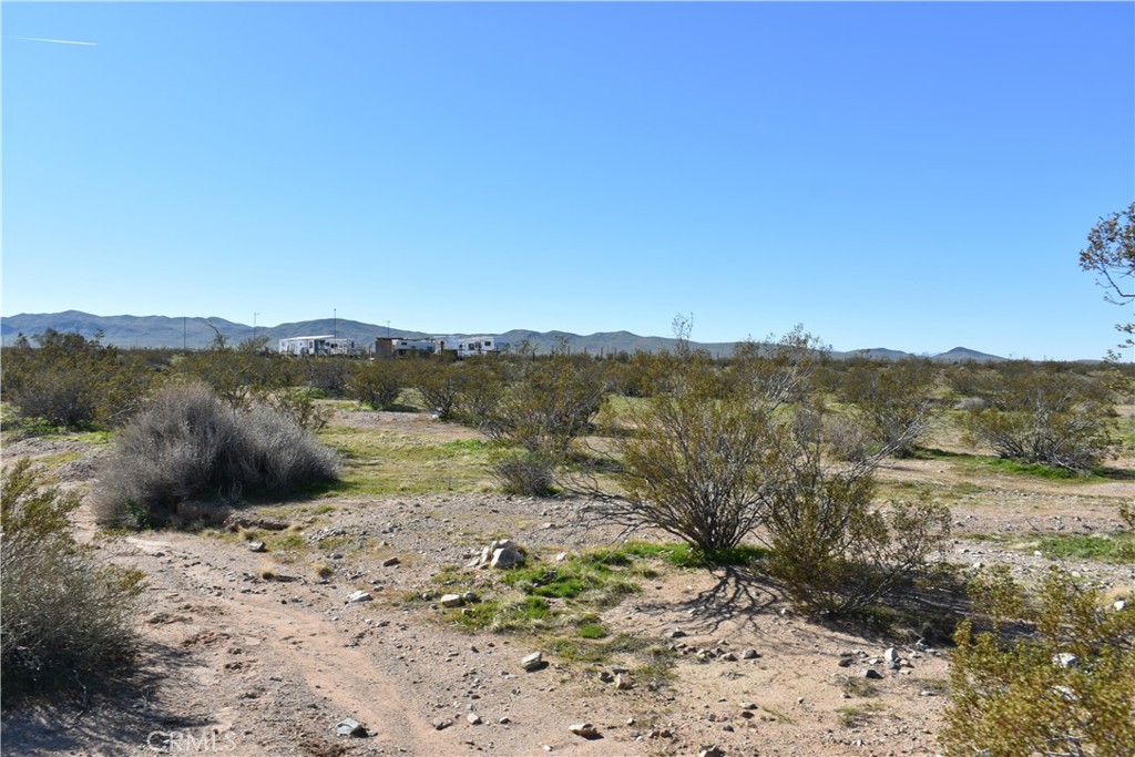 25 Frontier Property Photo 3