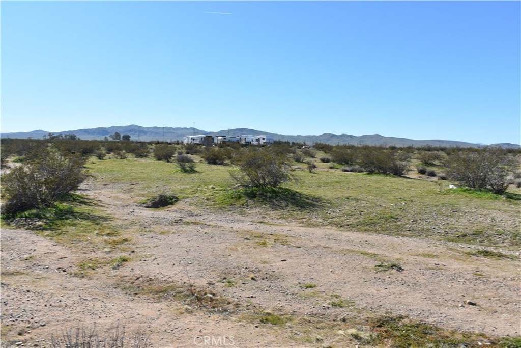 25 Frontier Property Photo 15