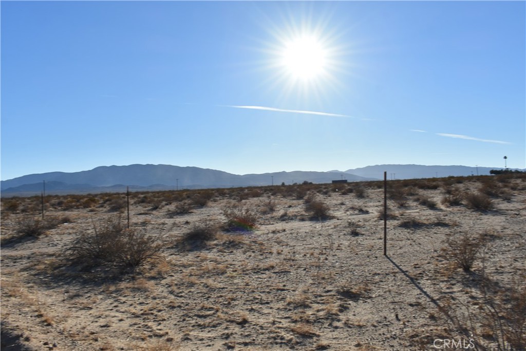 25 Frontier Property Photo 28