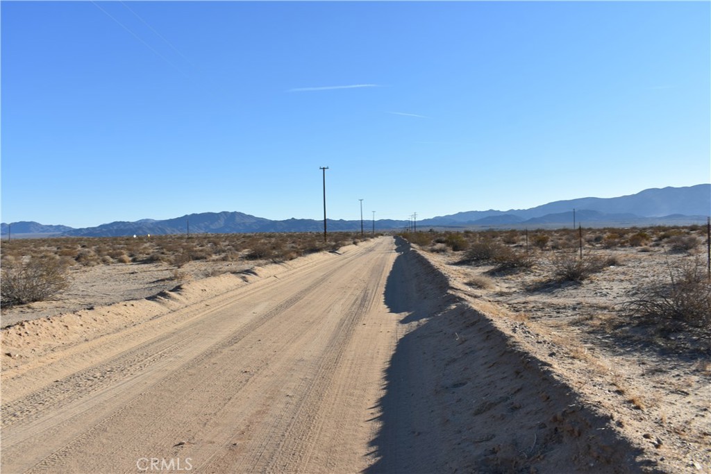 25 Frontier Property Photo 31