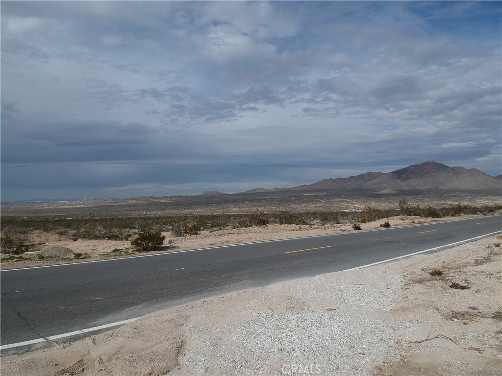 2 Apple Valley Road Property Photo 2