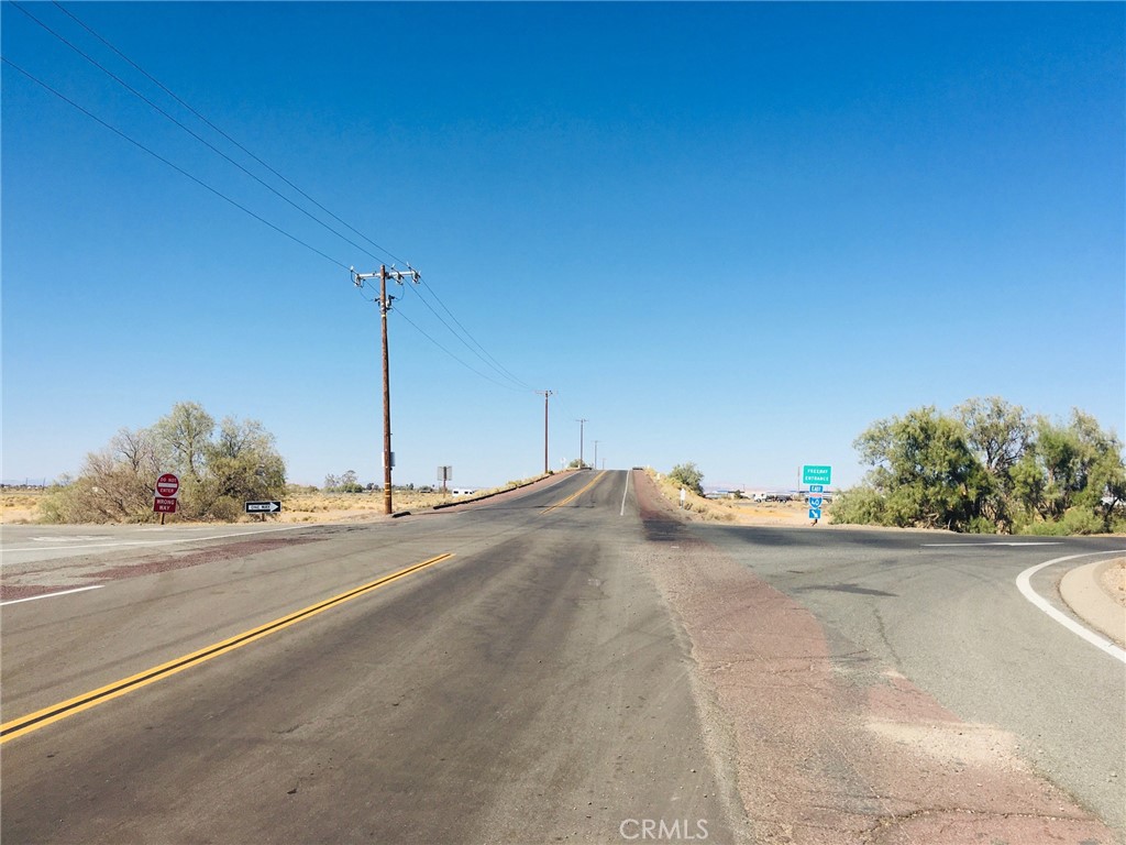 52818110 National Trails Highway Property Photo 18