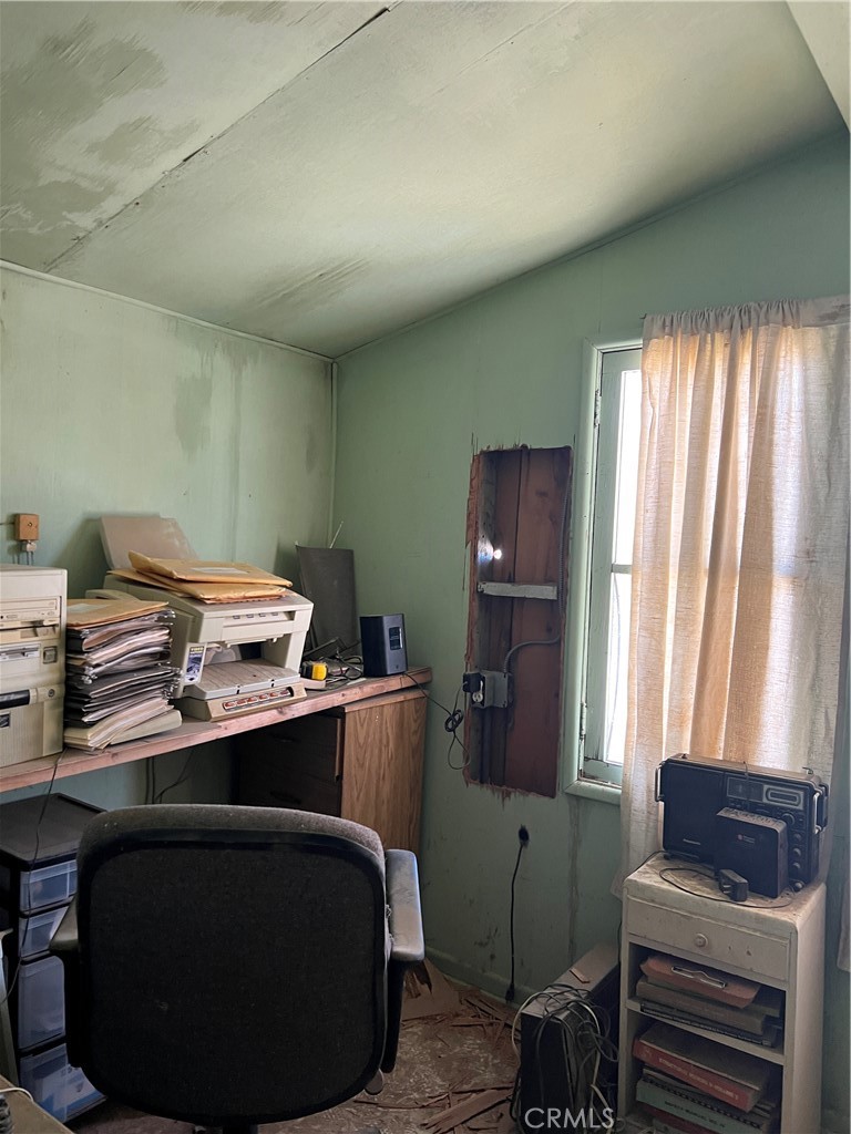 39165 240th Street E Property Photo 12
