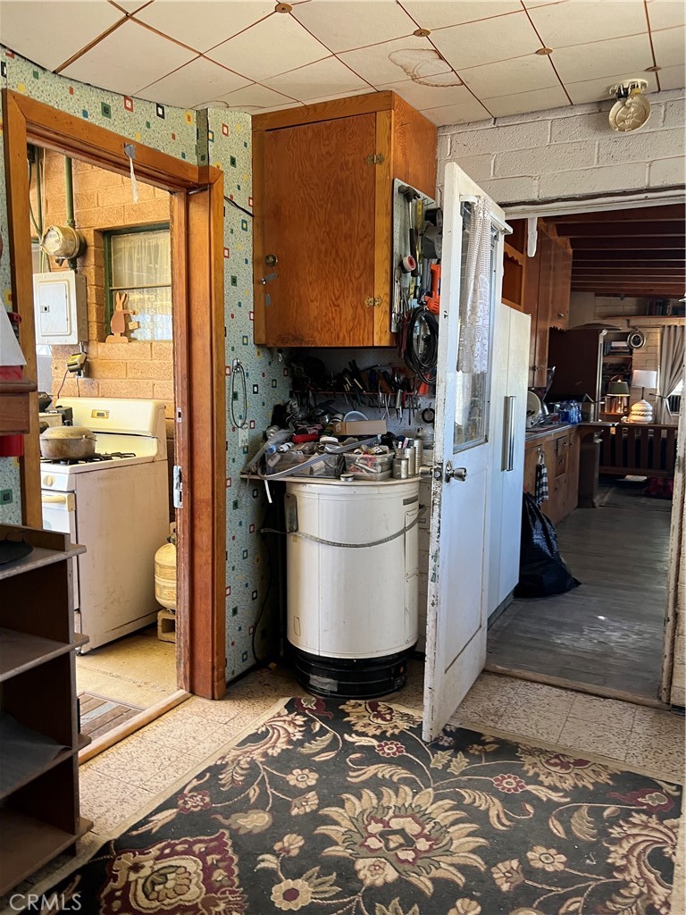 39165 240th Street E Property Photo 28