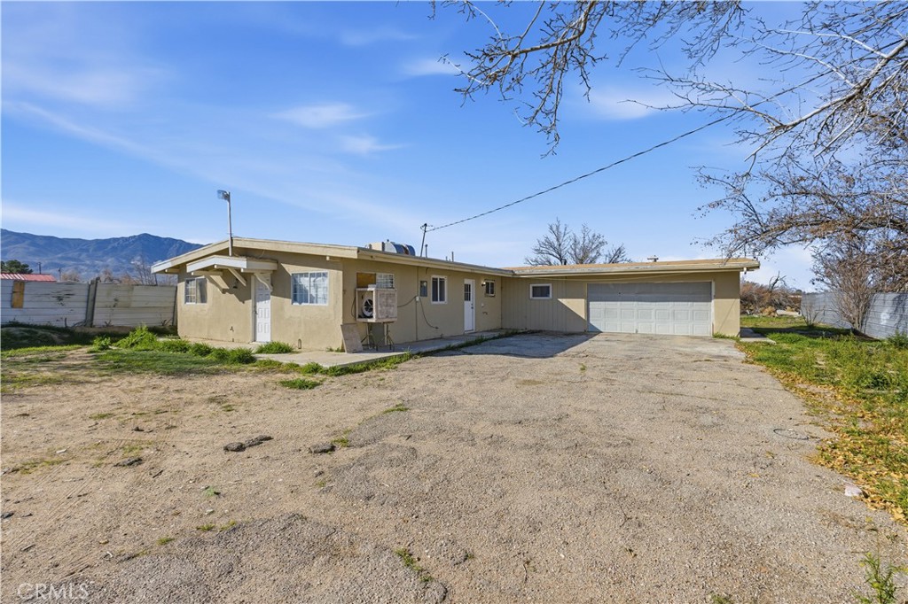 10380 Baker Road Property Photo 4