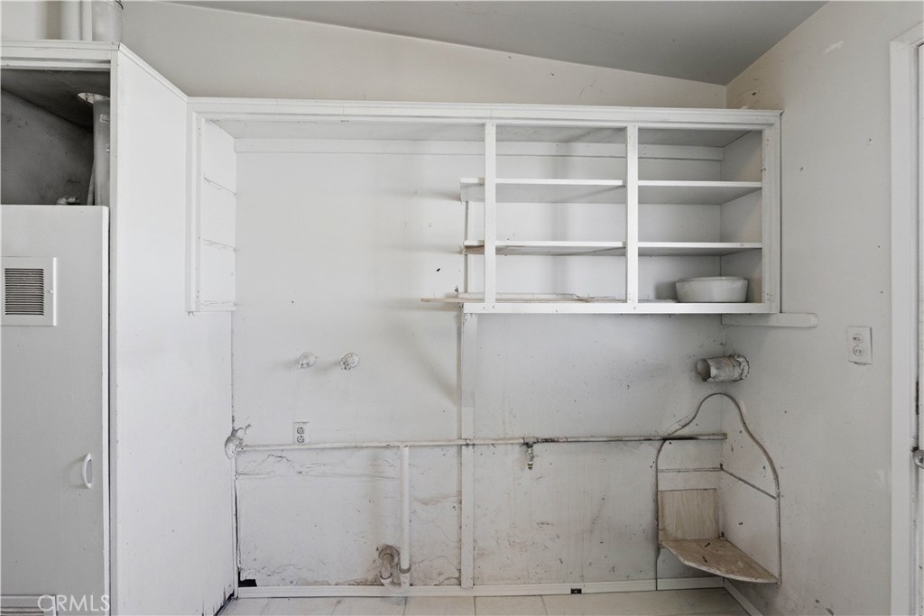 10380 Baker Road Property Photo 17