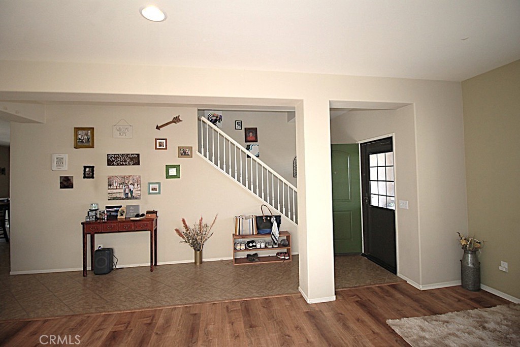 924 Condor Property Photo 8