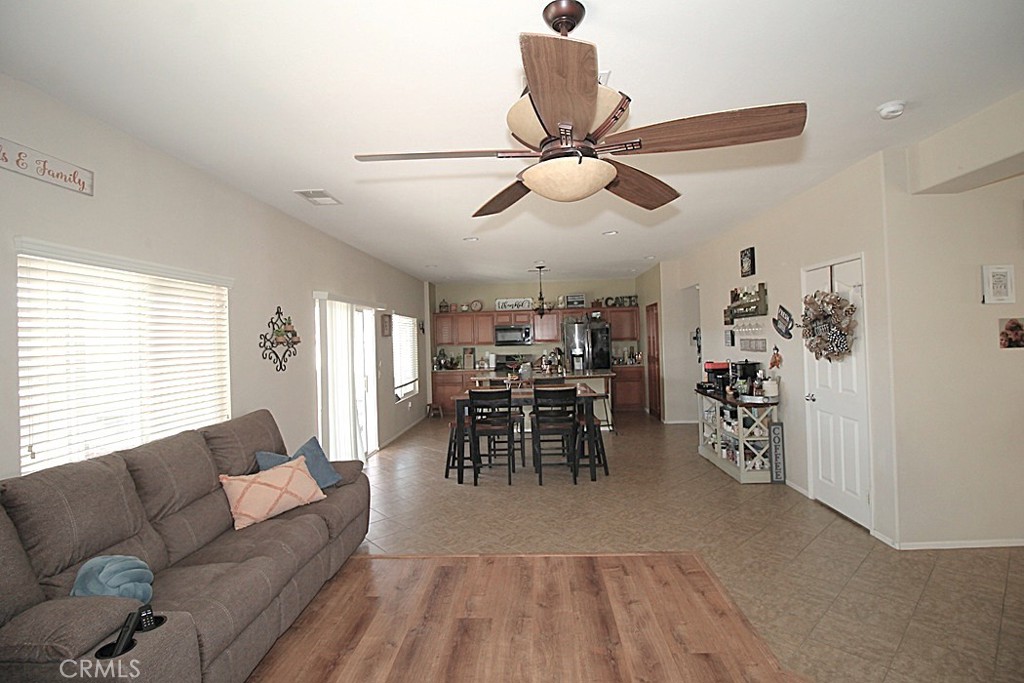 924 Condor Property Photo 12