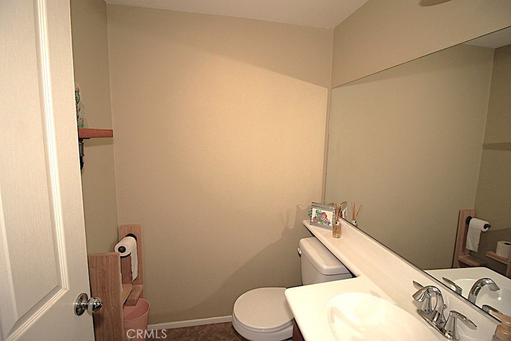924 Condor Property Photo 15