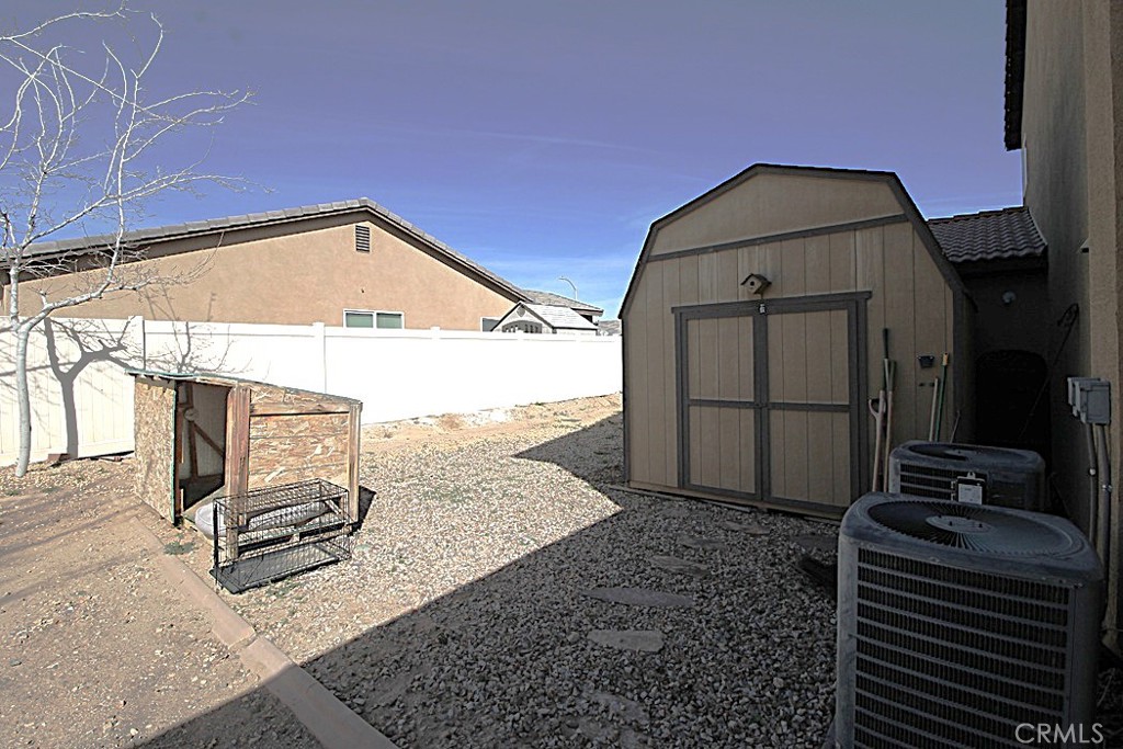 924 Condor Property Photo 49