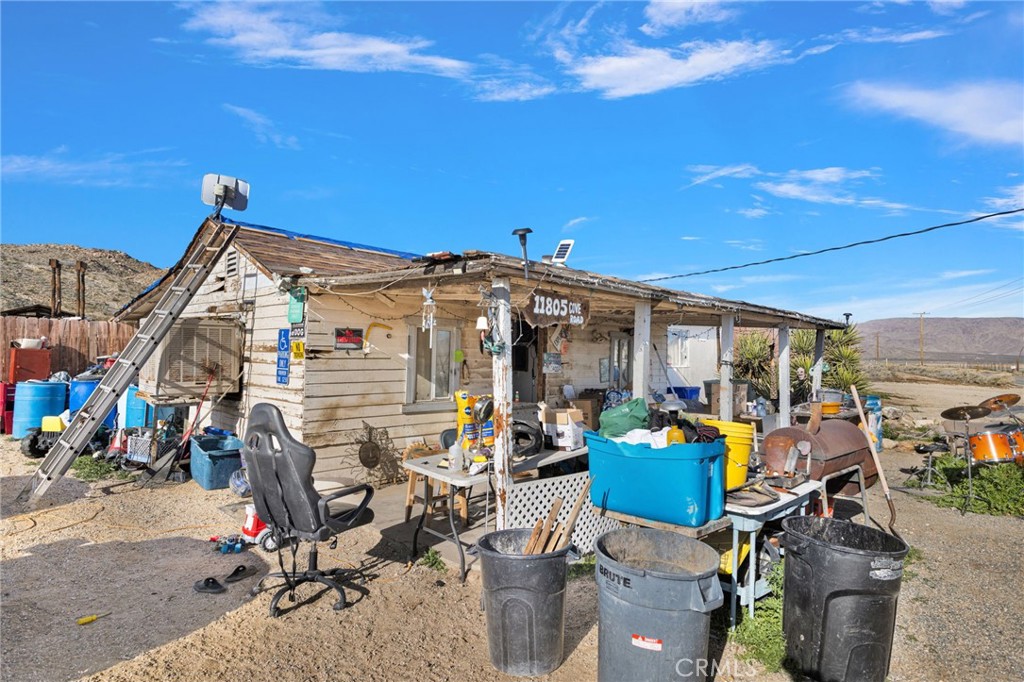 11805 Cove Property Photo 3