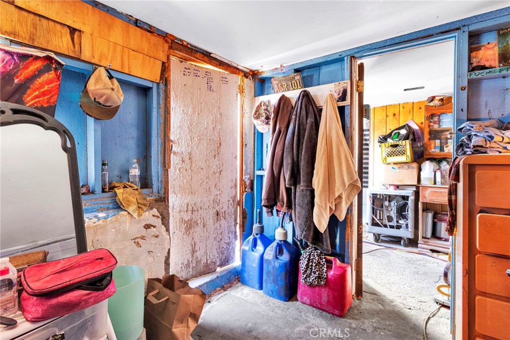 11805 Cove Property Photo 10