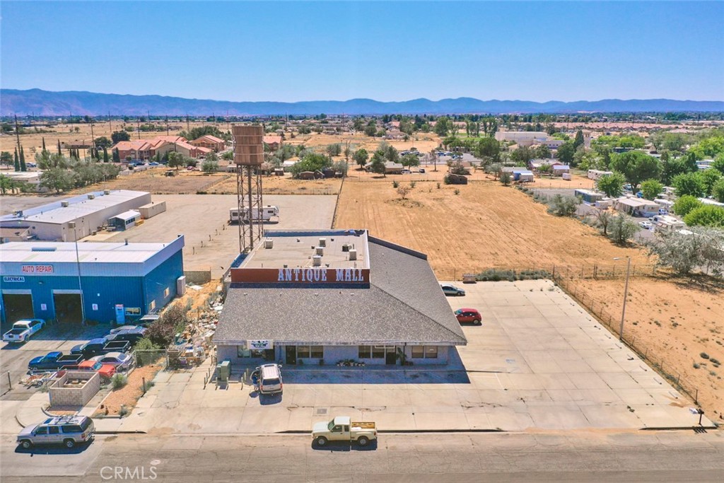16937 Walnut Street Property Photo 17