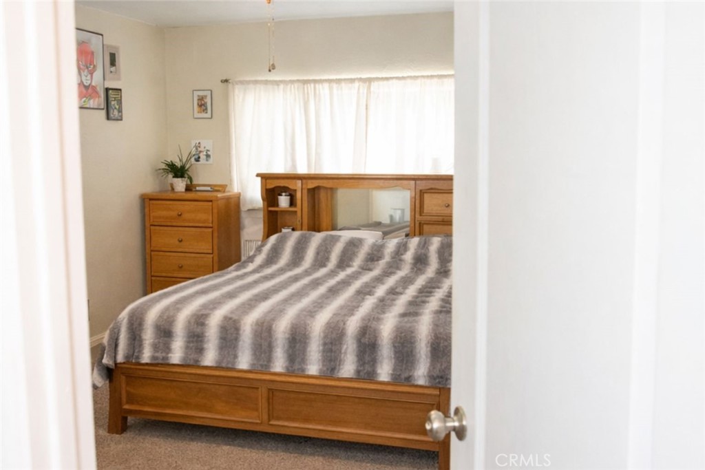 18804 Vine Street Property Photo 10