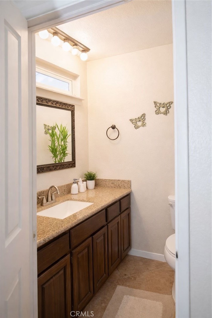 18804 Vine Street Property Photo 11