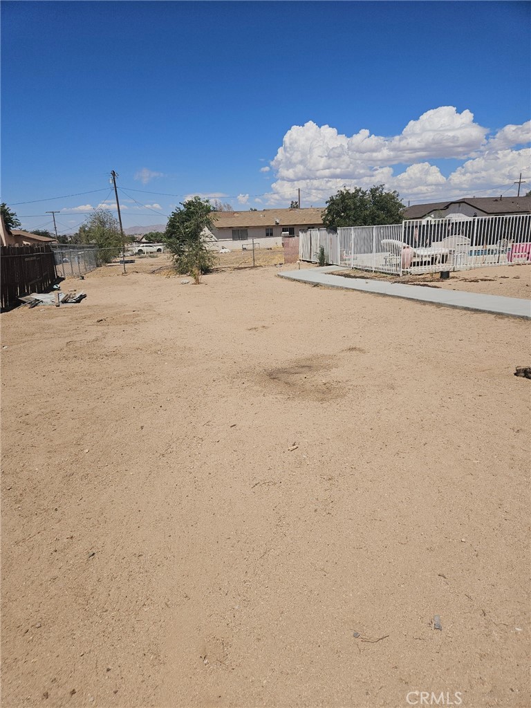 18804 Vine Street Property Photo 31