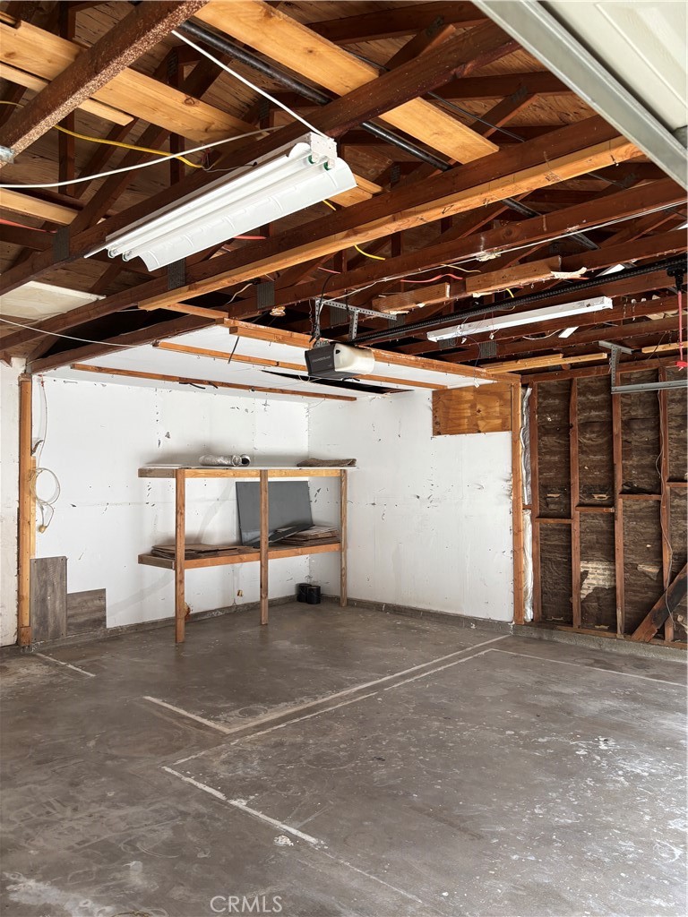 18804 Vine Street Property Photo 46