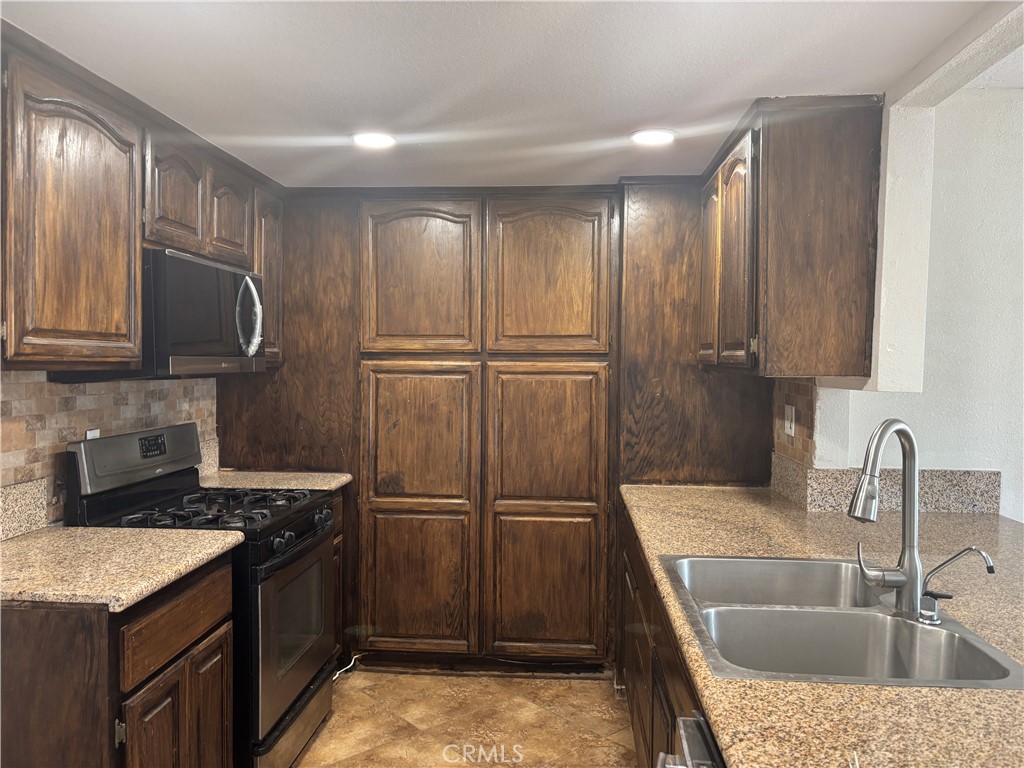 18804 Vine Street Property Photo 55