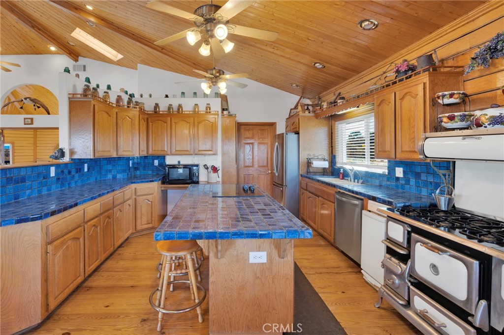 10328 El Centro Property Photo 13