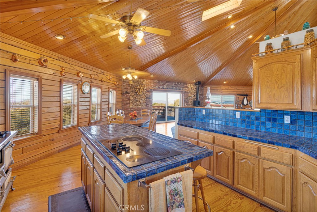 10328 El Centro Property Photo 15