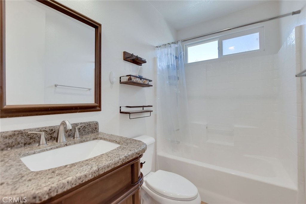 15929 Golden Meadow Property Photo 32