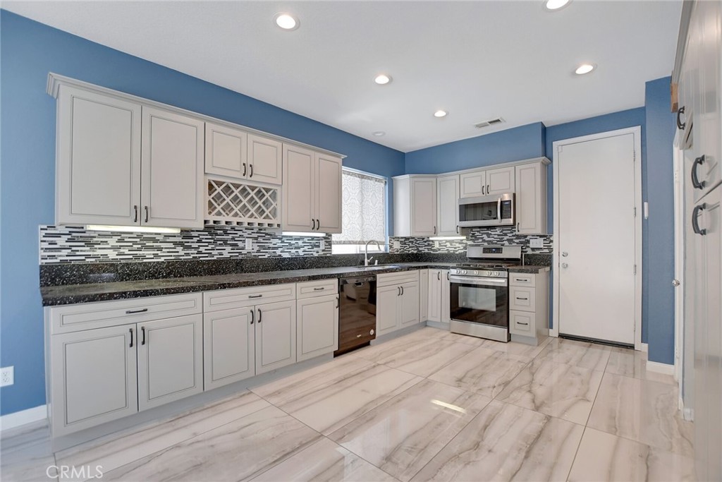 15929 Golden Meadow Property Photo 37