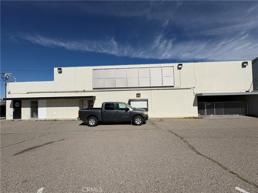 600 E Main Street Property Photo 2