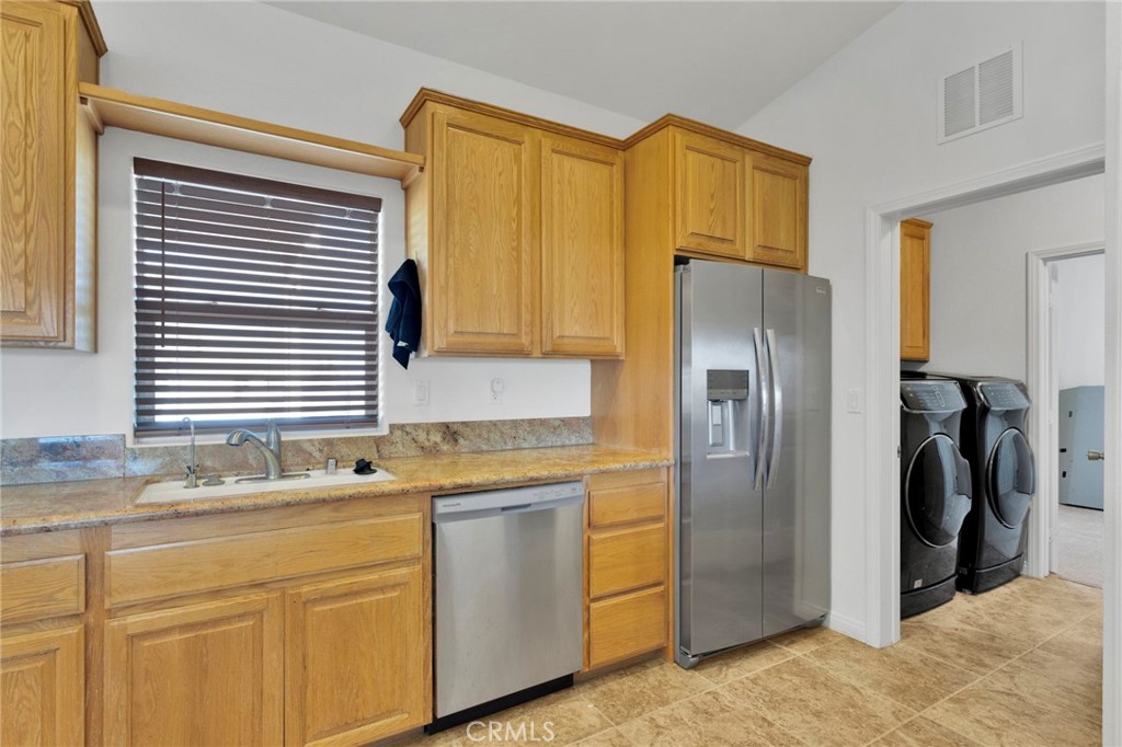 8720 Greasewood Lane Property Photo 13
