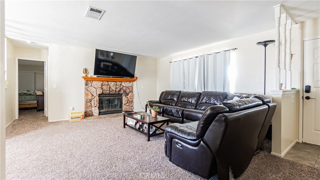 22993 Eyota Property Photo 4