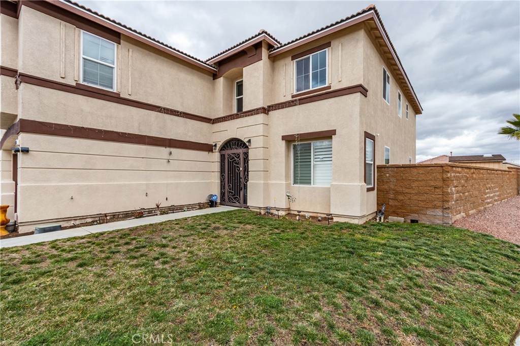 9495 Peridot Property Photo 3