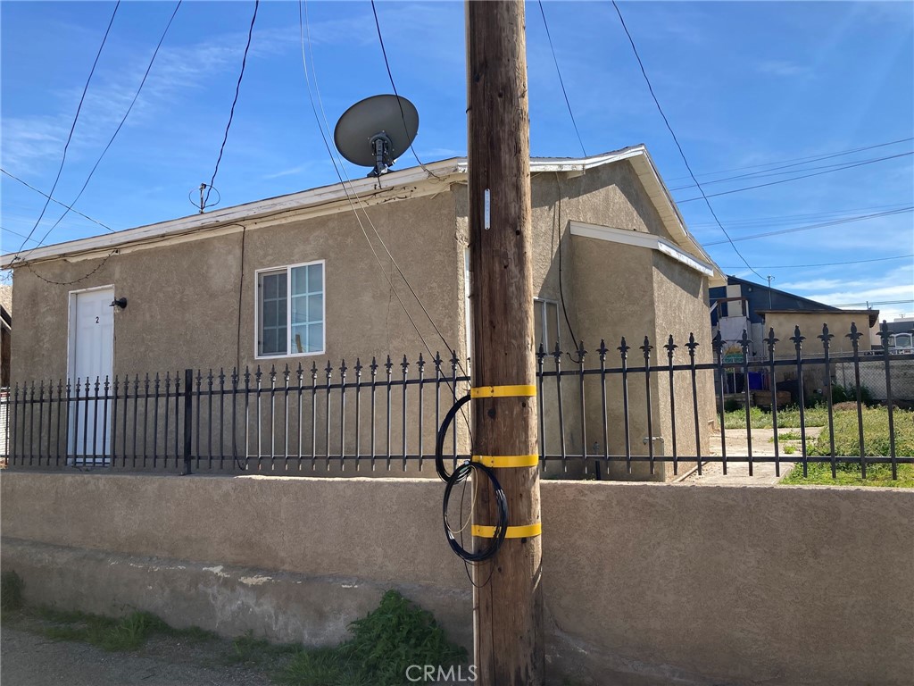 515 Clark Property Photo 2