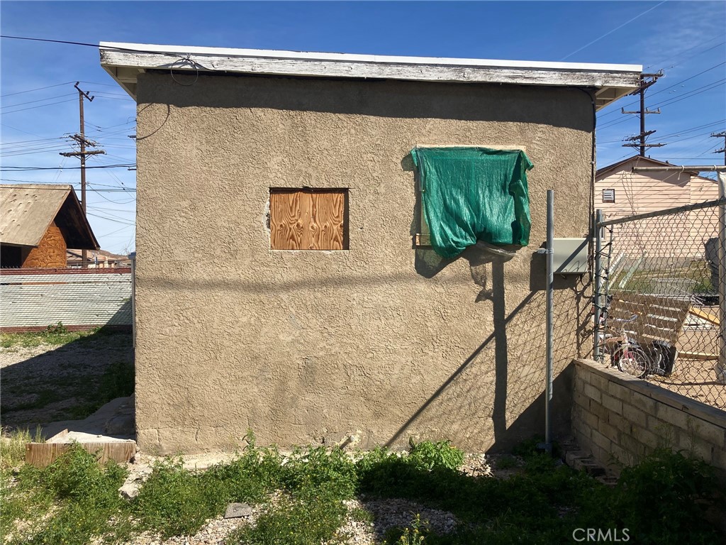 515 Clark Property Photo 11