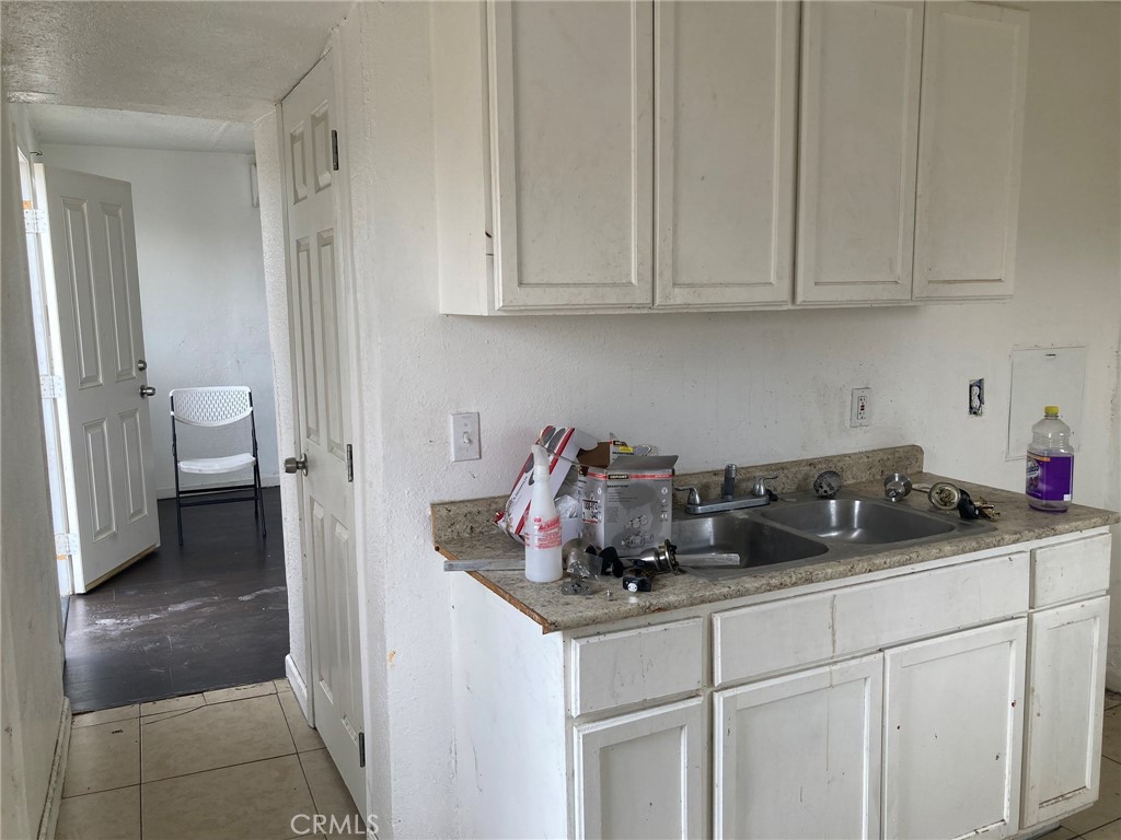 515 Clark Property Photo 13