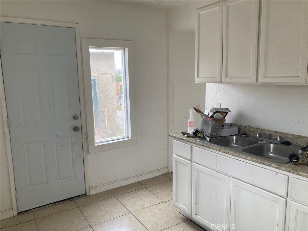 515 Clark Property Photo 14