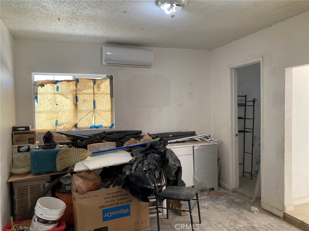 515 Clark Property Photo 26