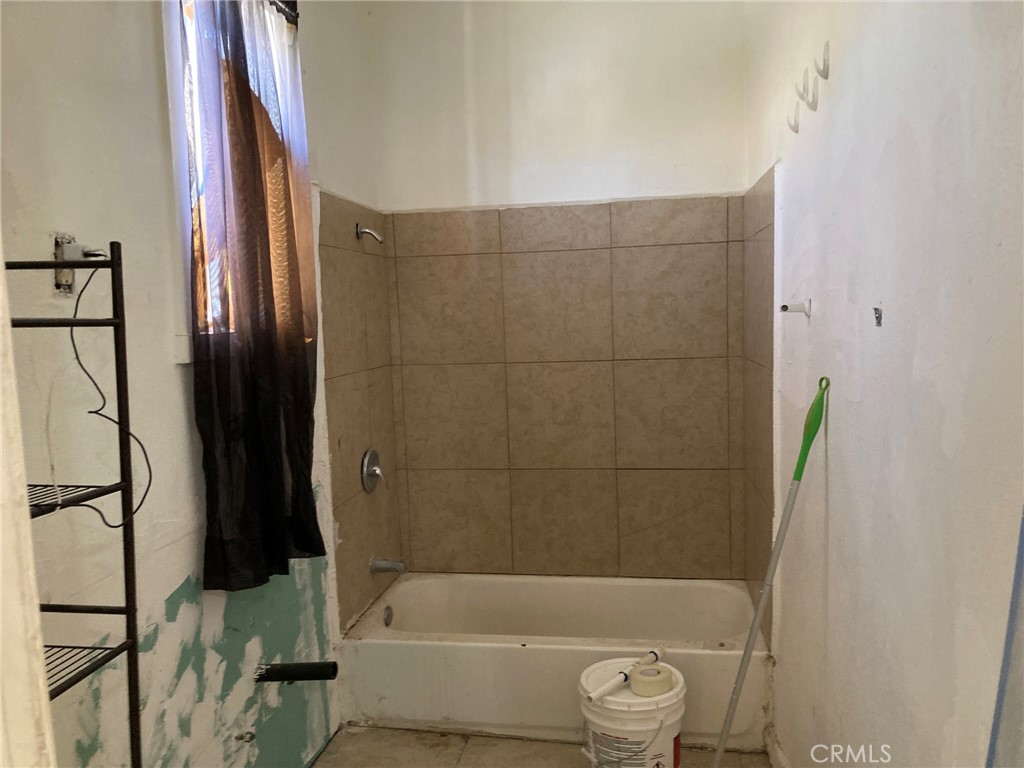 515 Clark Property Photo 29