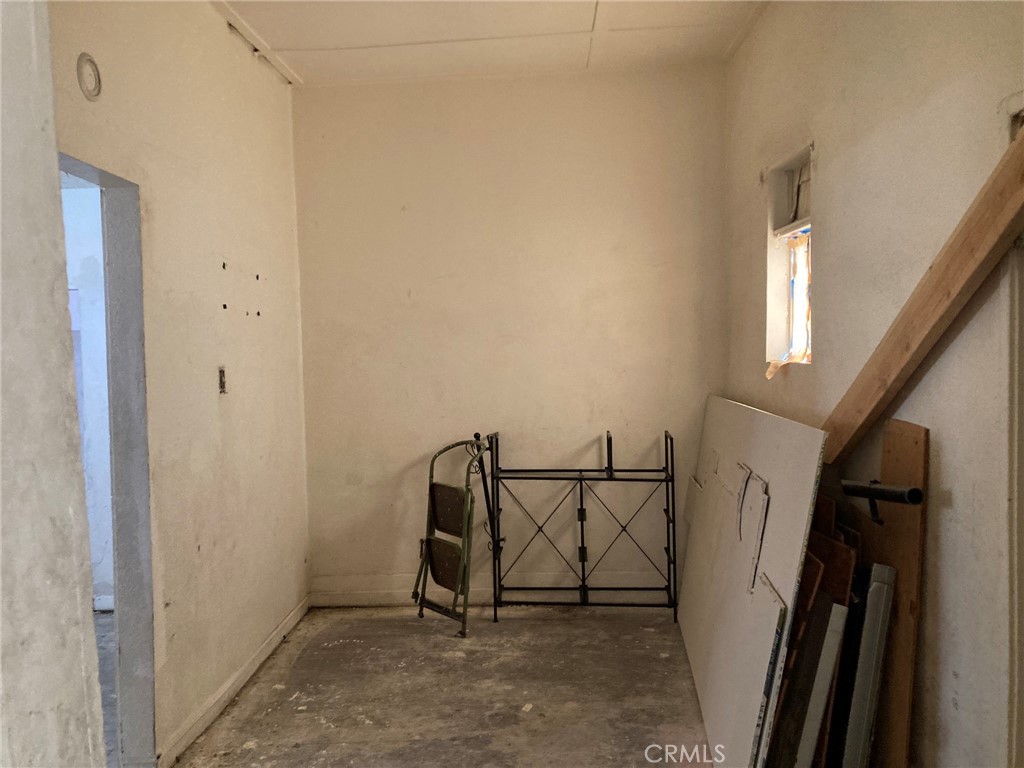515 Clark Property Photo 31