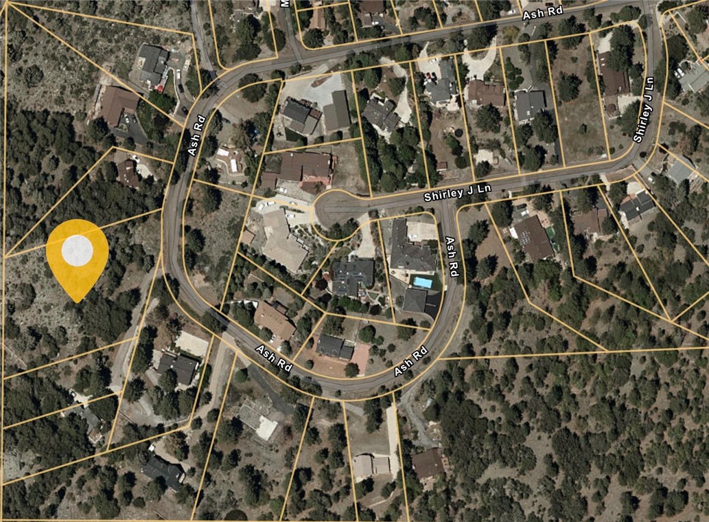 1772 Ash Property Photo 2