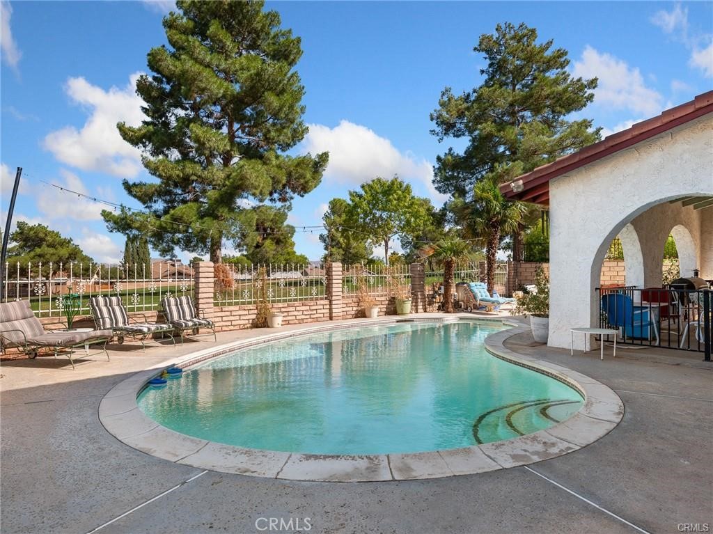 13916 Burning Tree Drive Property Photo 44