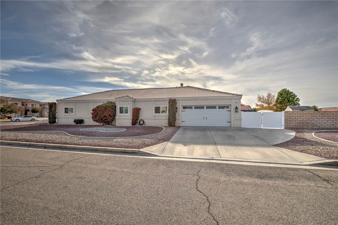 14396 Nautical Lane Property Photo 4