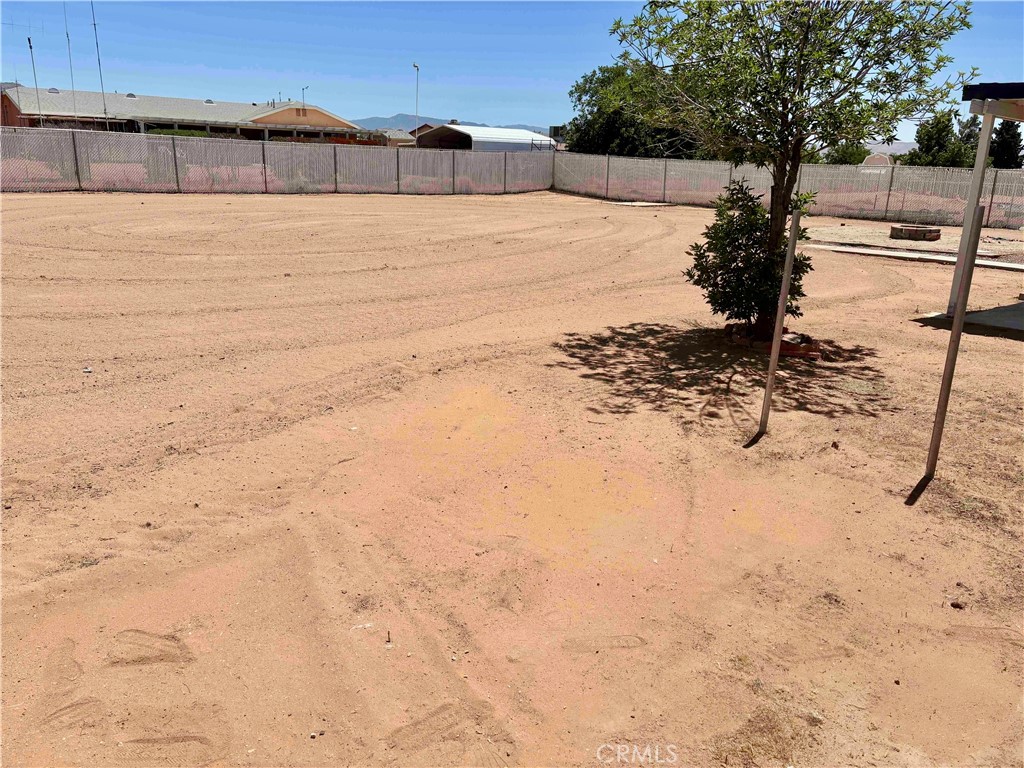 16661 Central Property Photo 23