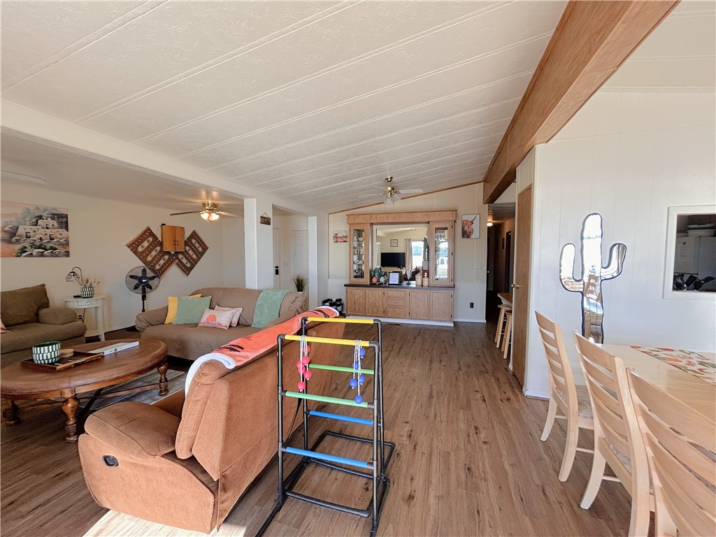 124 Thunderhead Property Photo 8